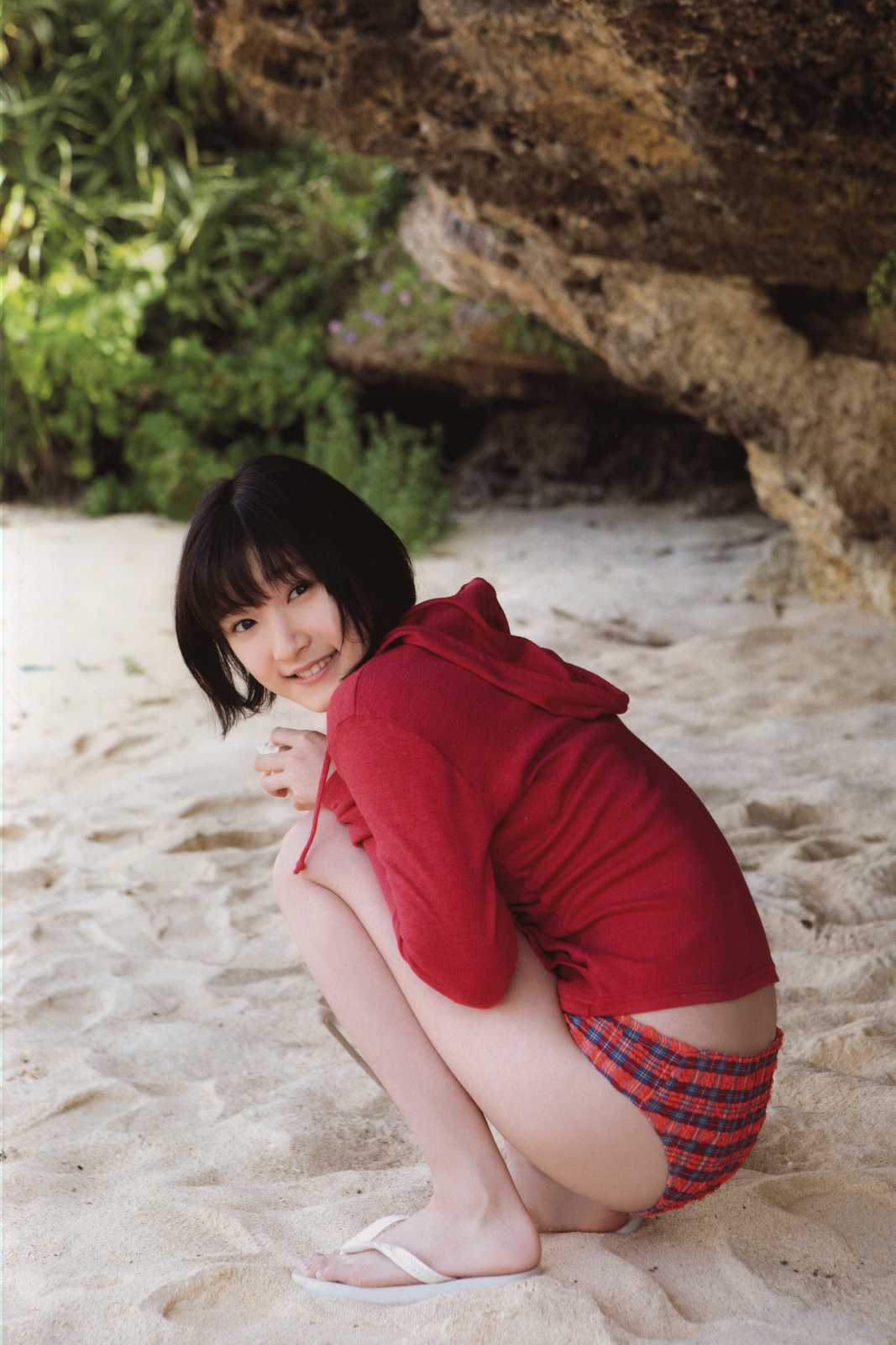 宮本佳林(15歳) 水着グラビアビキニ画像 ハロプロの最終兵器 Juice=Juice 2014 1枚目