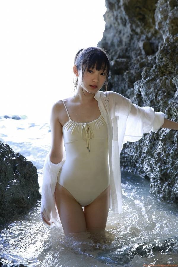 スクール水着風水着 宮本 佳林 グラビア 2枚目