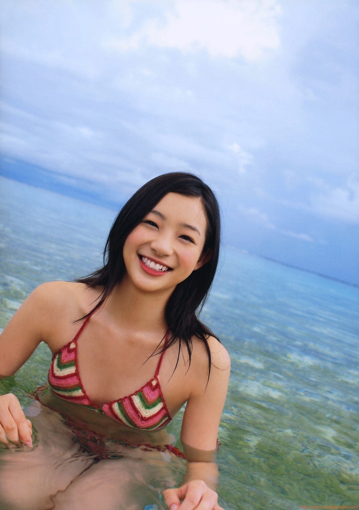 足立梨花 どっきどきヴィーナス ティーン10代の輝き グラビア水着画像 1枚目