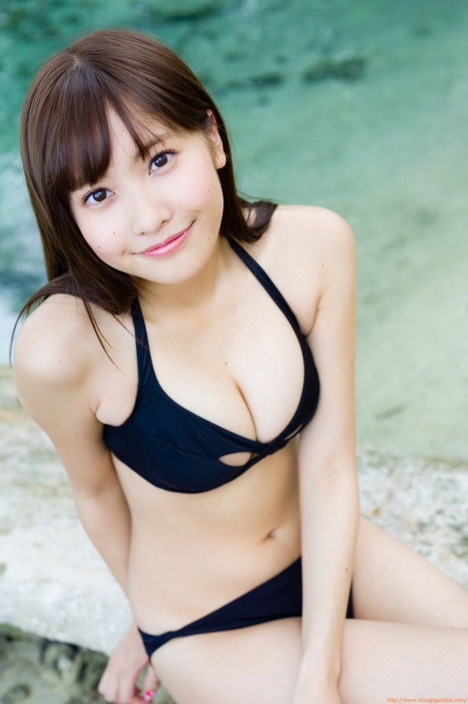佐野ひなこ グラビア水着画像ナチュラル 美 キュートフェイスでスーパーボディな彼女 超絶カワイイっさのひなが降臨だーっ! 18枚目
