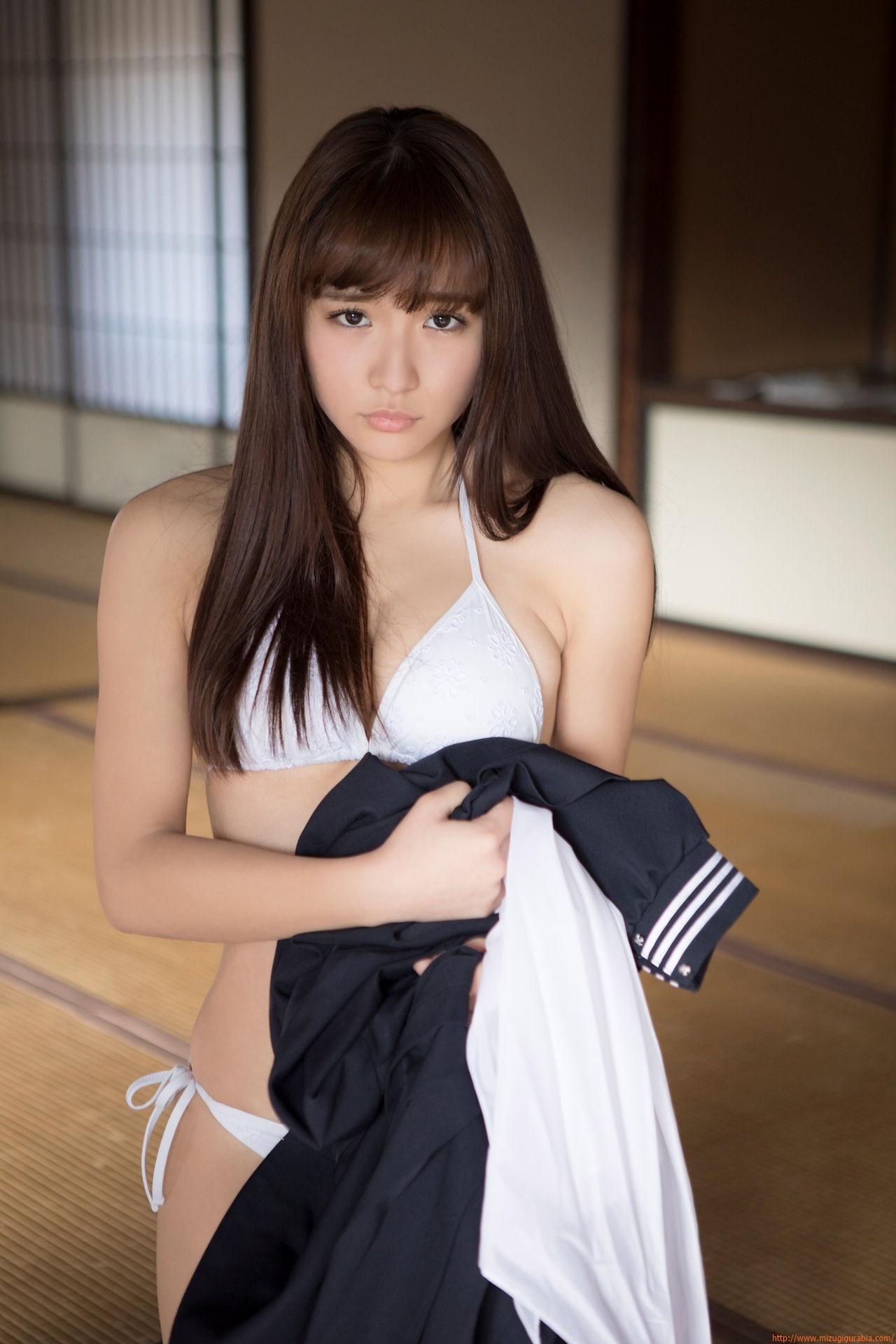 浅川梨奈 グラビア水着画像アイドル ザ ファイナル 12枚目