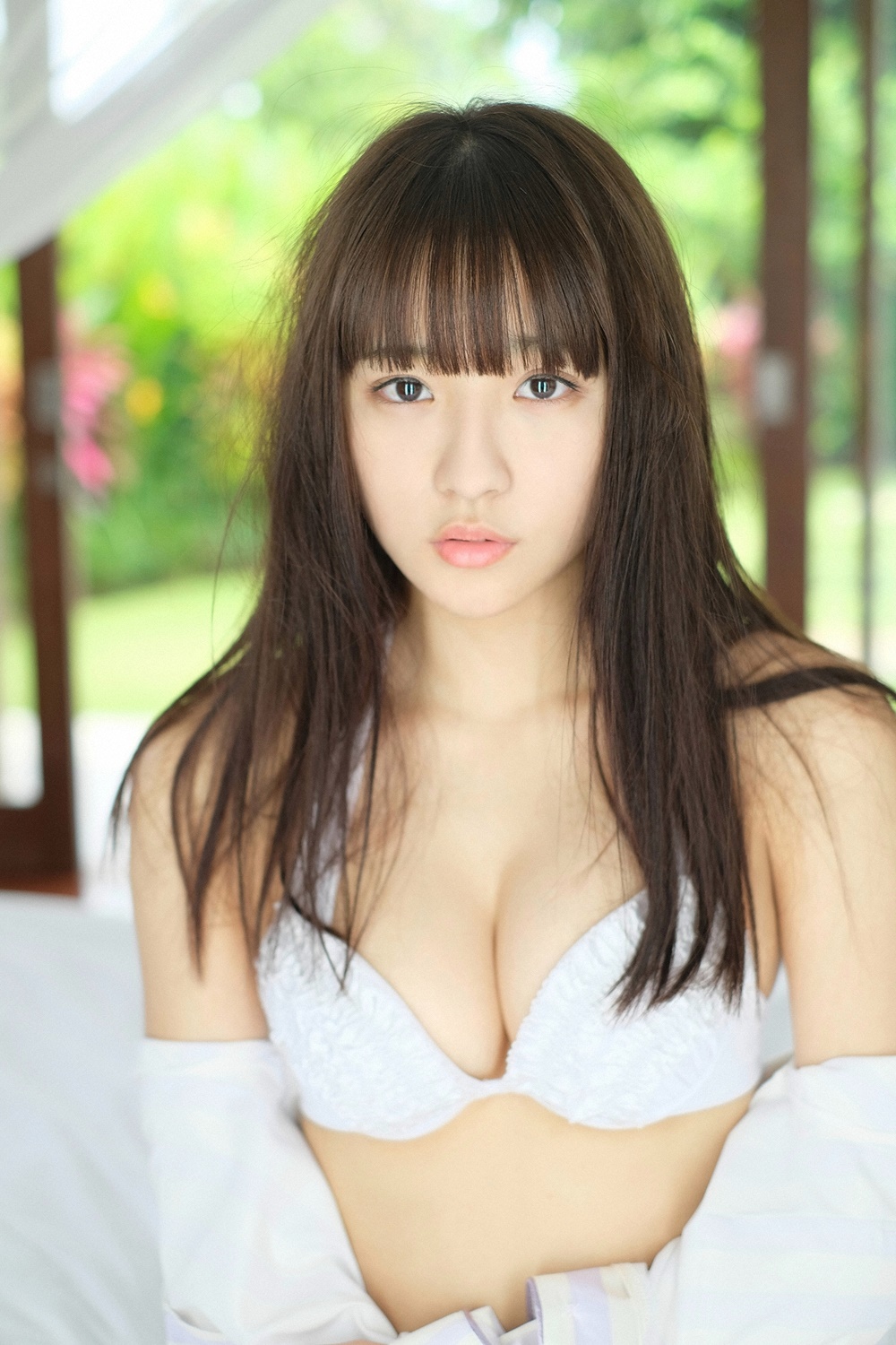浅川梨奈 水着画像グラビアでも演技でも活躍 27枚目