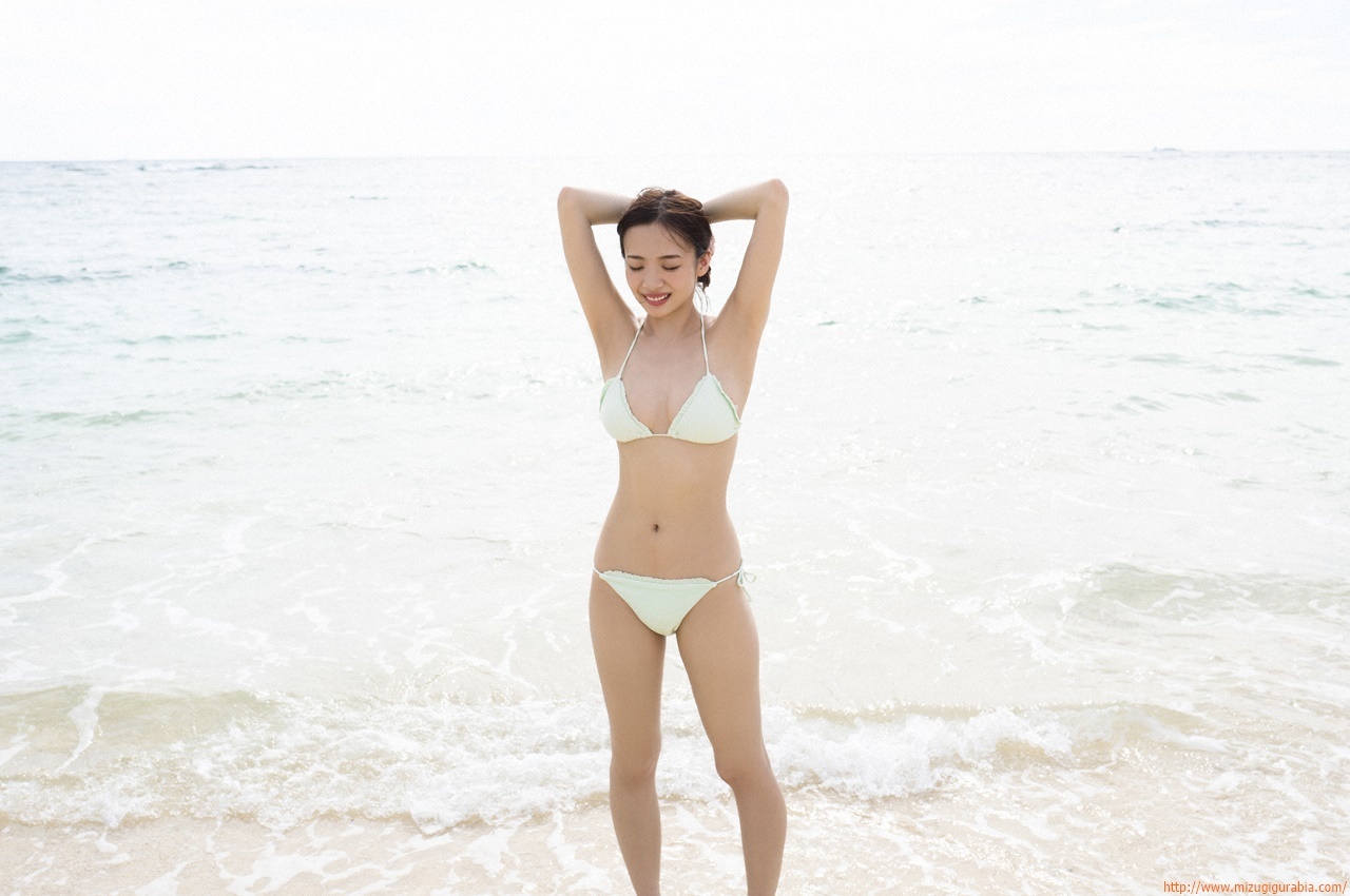 岡田紗佳グラビア水着画像南の島で魅せるパーフェクトな身体 19枚目