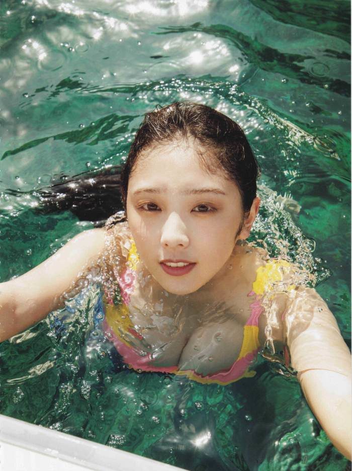 与田祐希 グラビア水着画像③ 10枚目