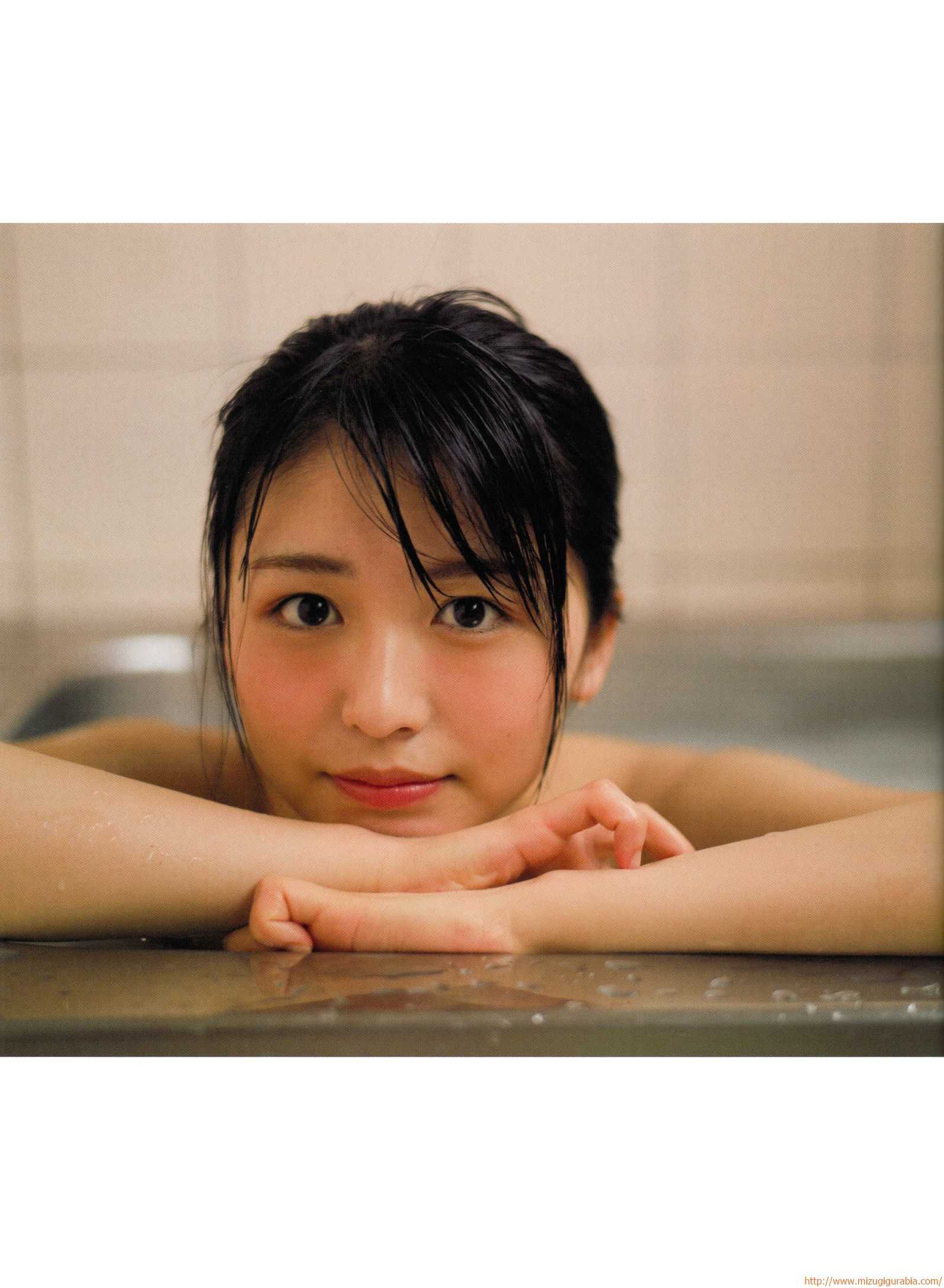 長濱ねる 長崎から来た天使鮮烈水着ショット18歳の夏 7枚目