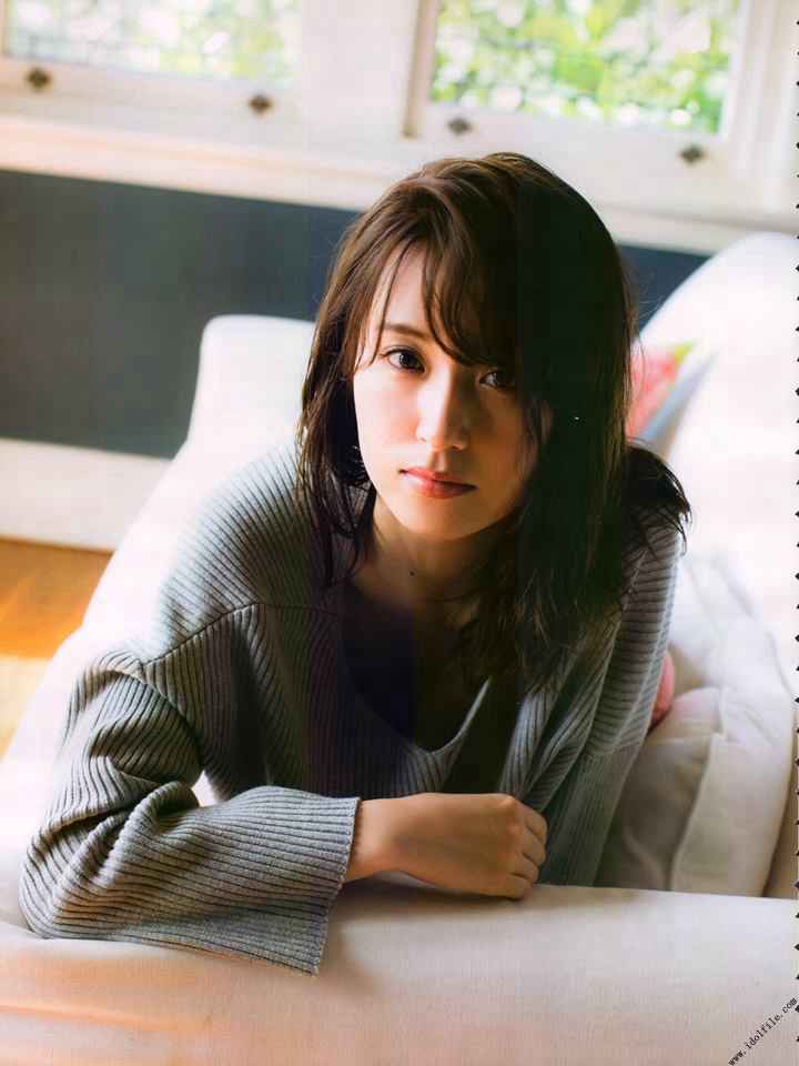 衛藤美彩 グラビア水着画像乃木坂46のお姉さんアイドルオーストラリアでの開放感溢れるビキニ 9枚目