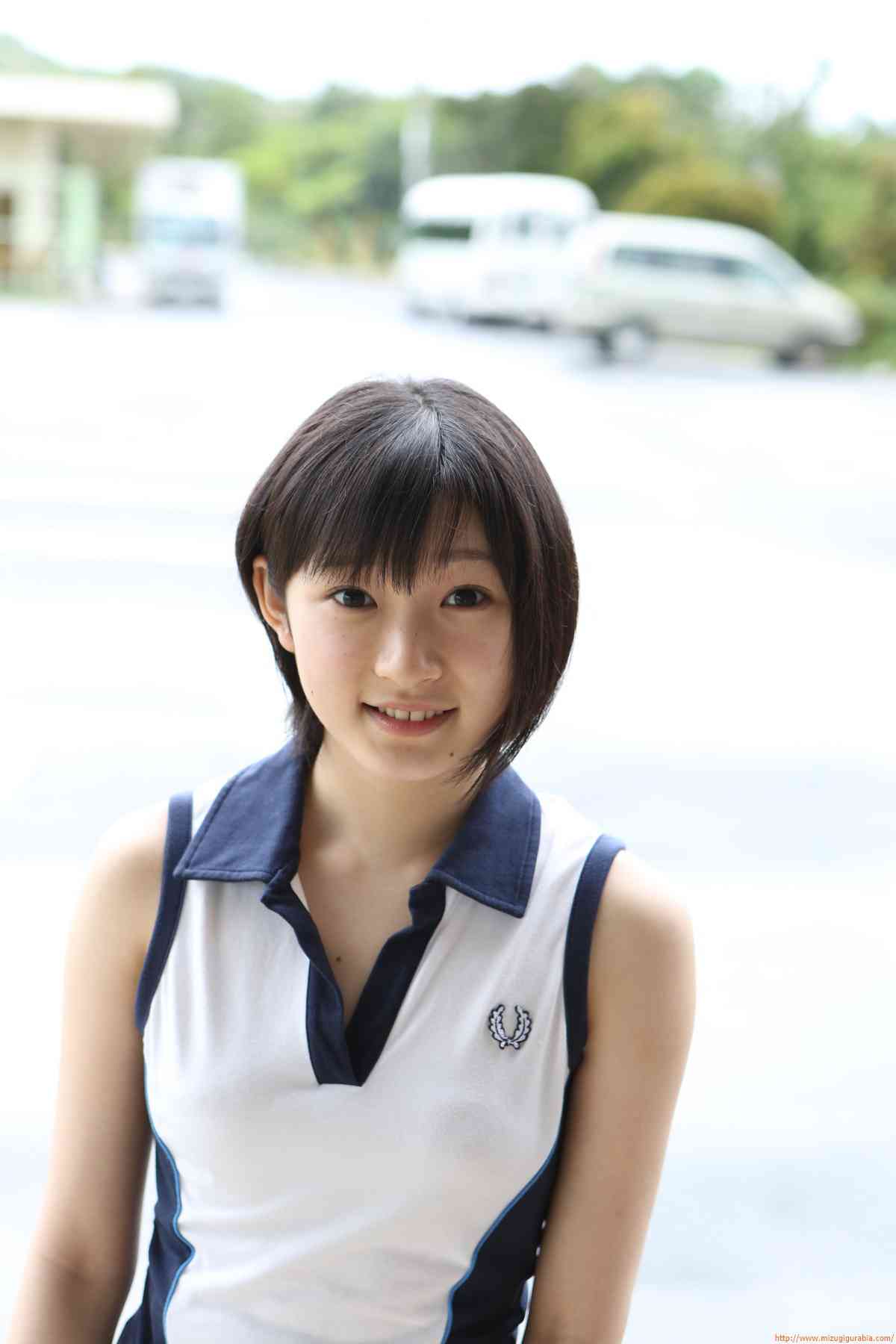 宮本佳林 グラビア水着画像 清楚 スクール水着 夏 青春 8枚目