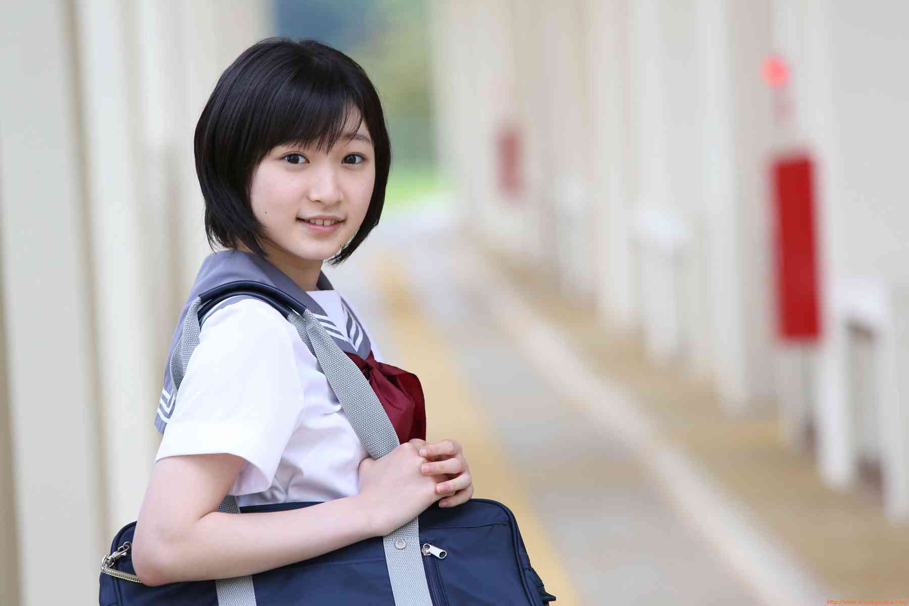 宮本佳林 グラビア水着画像 清楚 スクール水着 夏 青春 21枚目