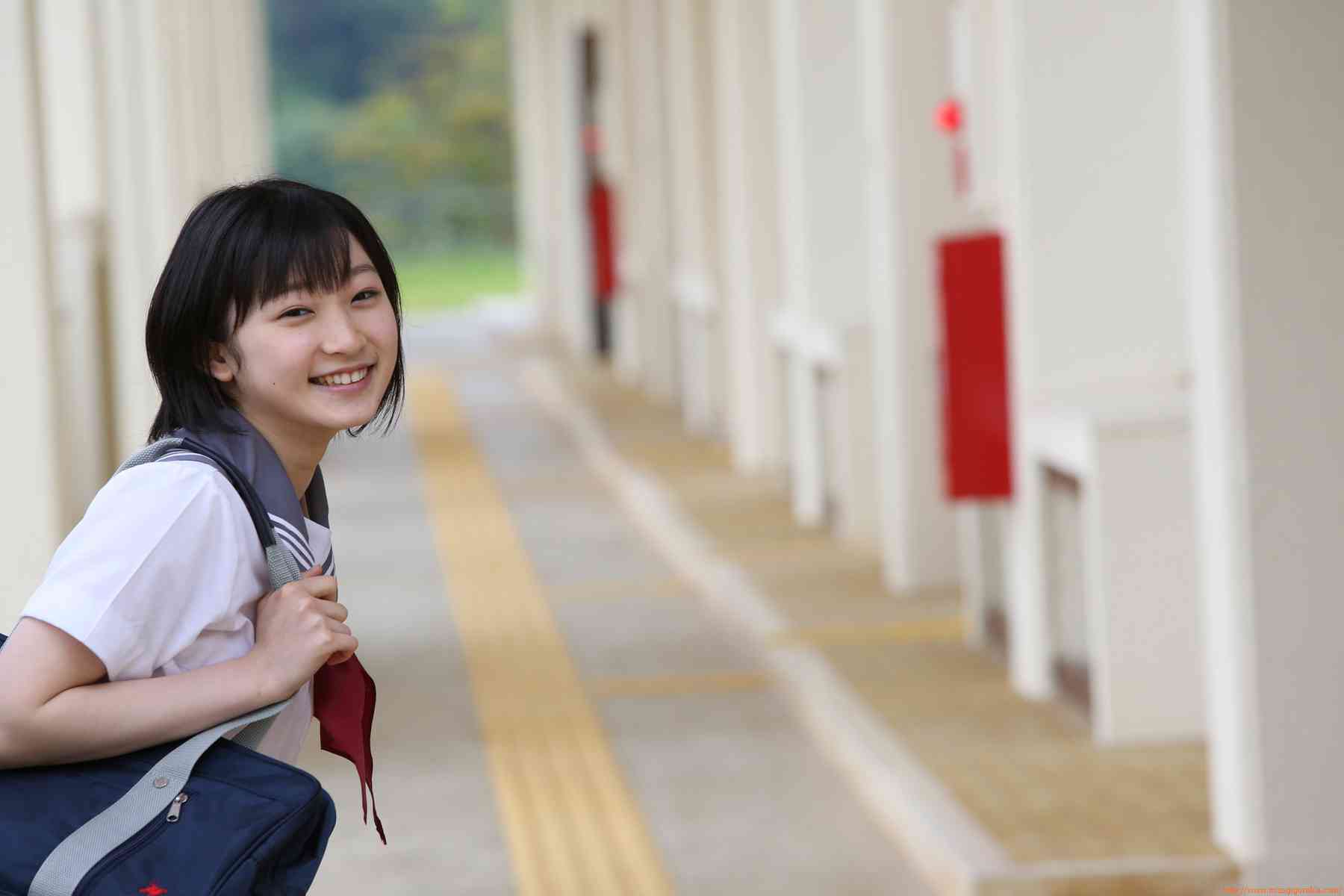 宮本佳林 グラビア水着画像 清楚 スクール水着 夏 青春 23枚目