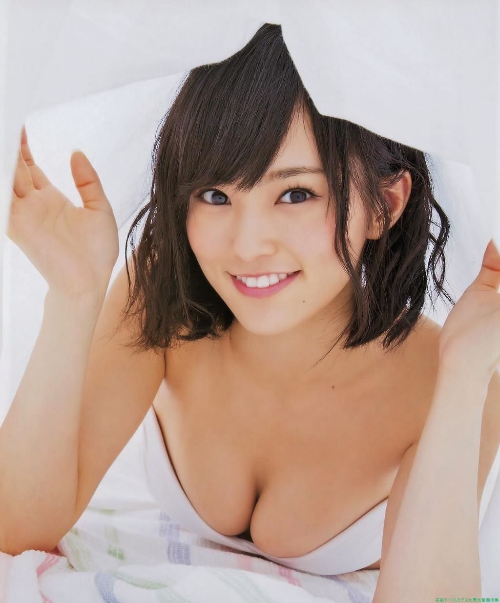 NMB48のエース山本彩水着ビキニグラビアアイドル画像 18枚目