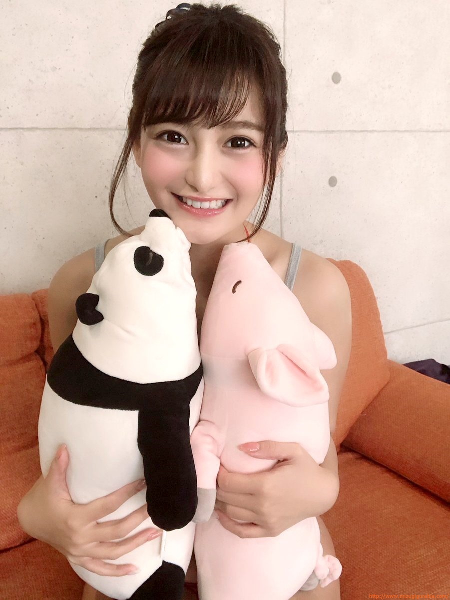 ひなたまりん ビキニ&ヌード画像長身、Bカップ、クビレ、美尻、美脚とスキのない 完璧ボディを持つ令和の大横綱の山 10枚目
