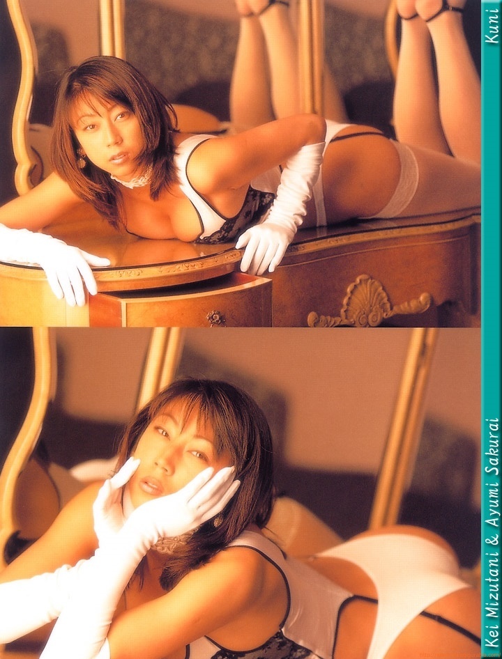 水谷ケイ&桜井あゆみ グラビア水着画像 合計バスト180cm!!最強セクシーユニット『MASK』1997年 6枚目