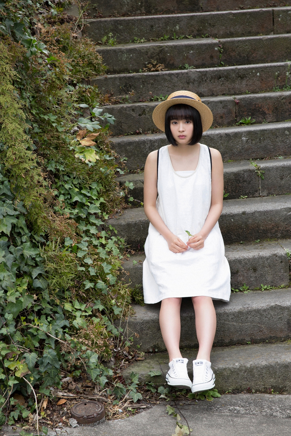 広瀬すず 高画質グラビア画像制服 2015年 4枚目
