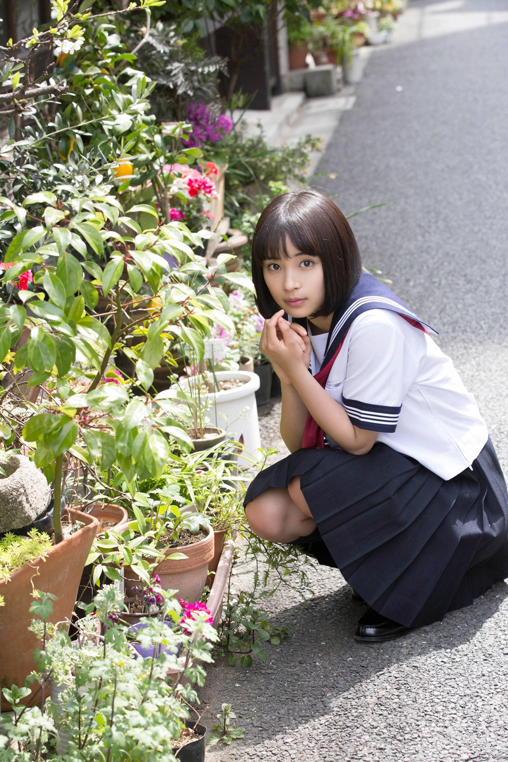 広瀬すず 高画質グラビア画像制服 2015年 5枚目