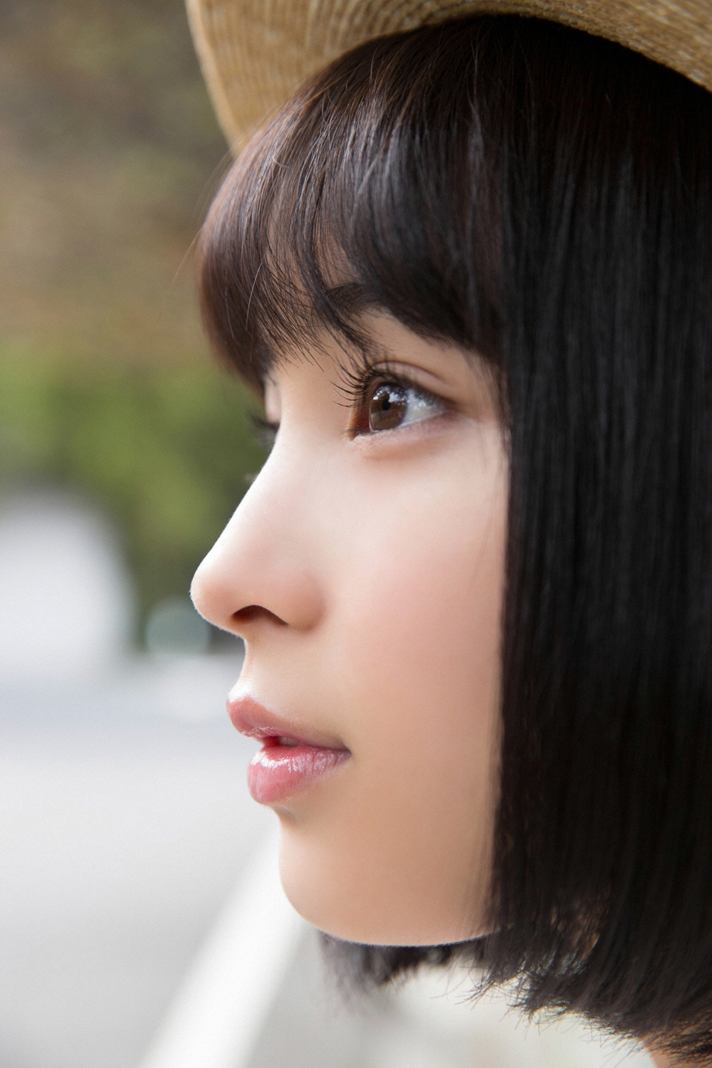 広瀬すず 高画質グラビア画像制服 2015年 16枚目