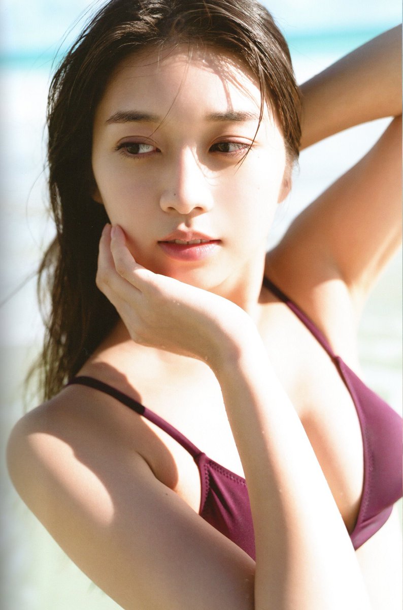 「立つだけで 絵になる17歳」牧野真莉愛 グラビア水着画像 モーニング娘。 15枚目