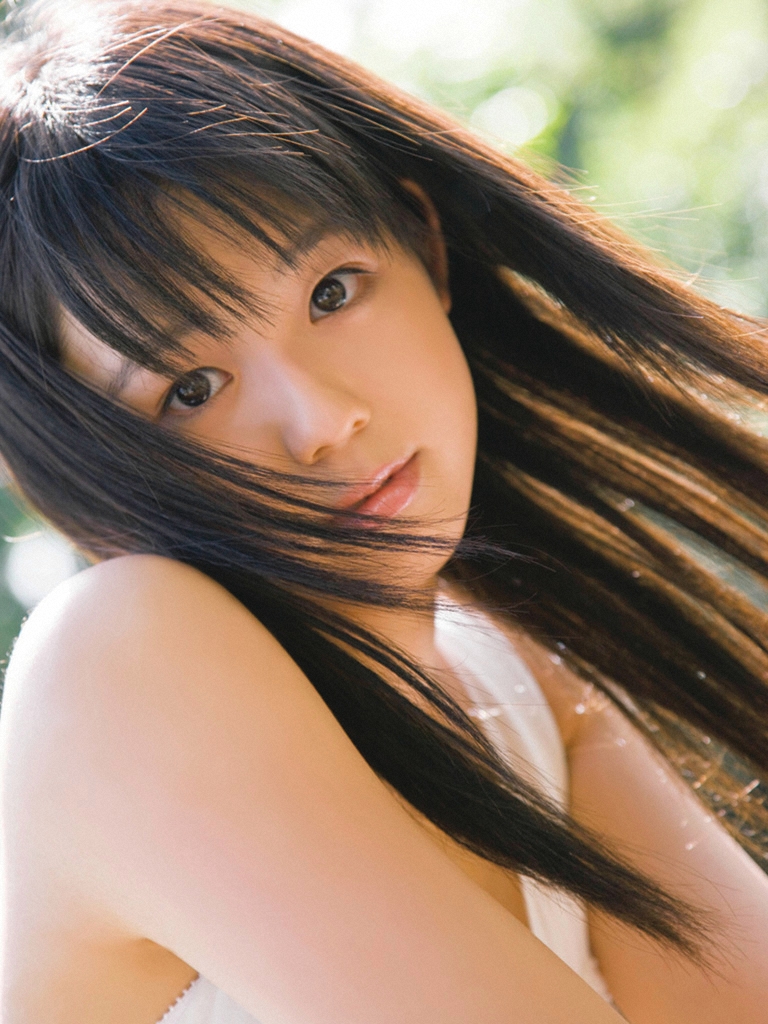 小池里奈 グラビア水着画像お気にすまま オトナっぽいのが好み? それとも無邪気なのが好き? 16枚目