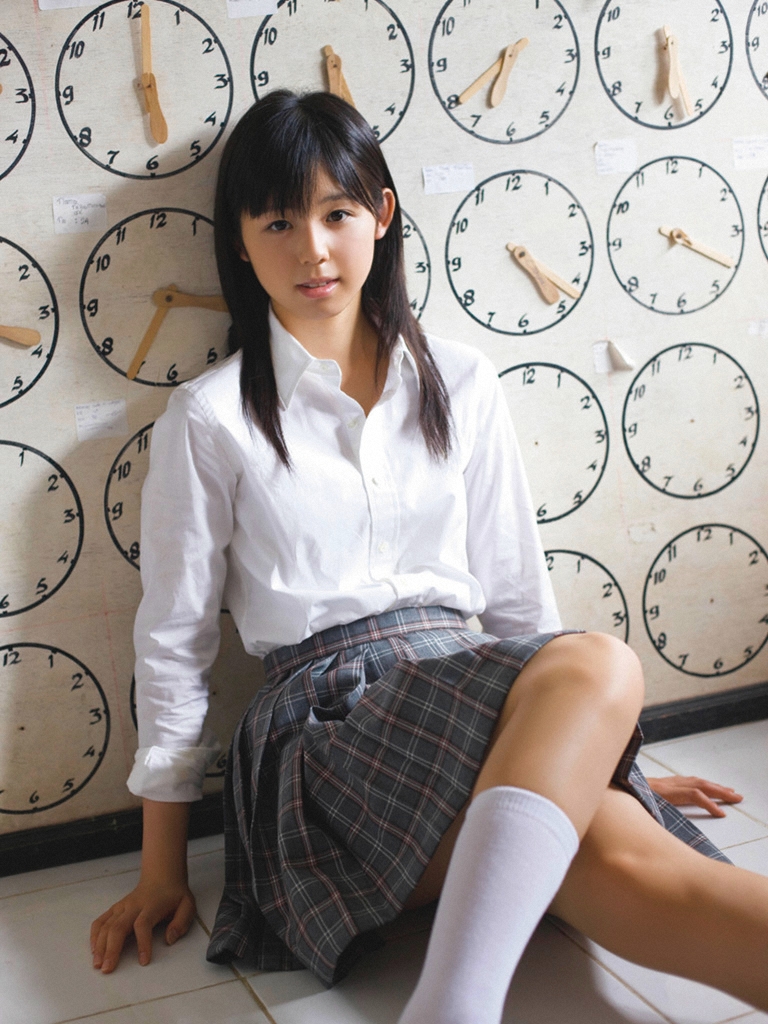 小池里奈 グラビア水着画像お気にすまま オトナっぽいのが好み? それとも無邪気なのが好き? 17枚目