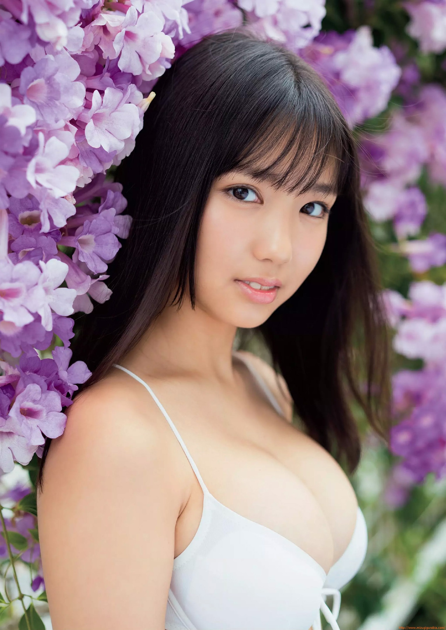 沢口愛華 グラビア水着画像名古屋発! 日本で最も勢いのある16歳 青春ど真ん中の “今”が詰まった王道グラビアでいざ勝負!2019 7枚目