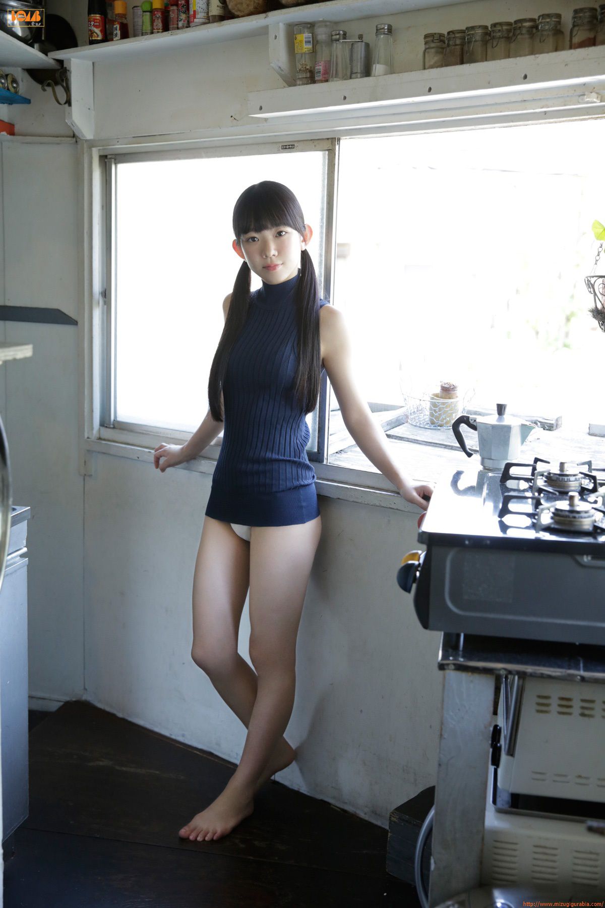 Fカップ童顔美少女降臨 長澤茉里奈 尊さ満点の水着グラビア2018 2017 30枚目