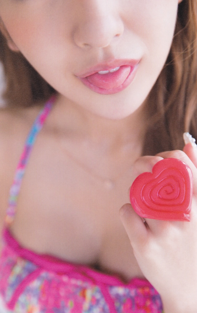 泣いてるも 笑っても ラスト水着!!卒業 板野友美 2013 21枚目