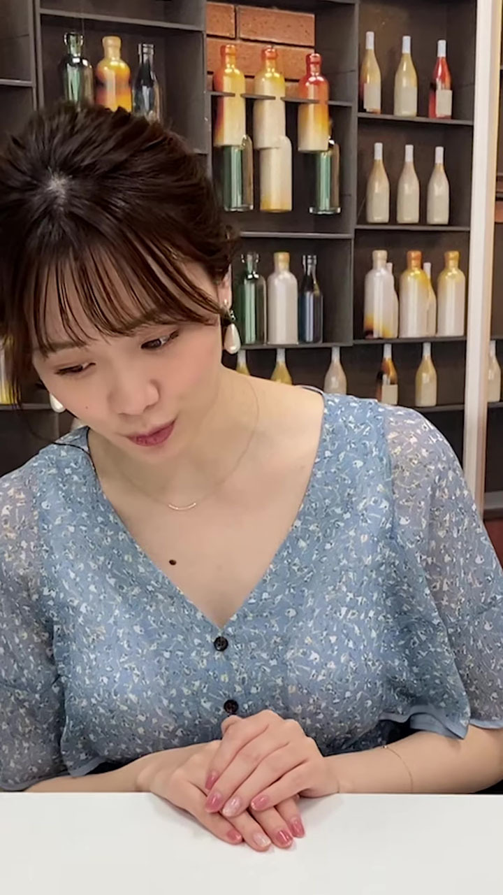 森香澄 女子アナ谷間画像① 7枚目