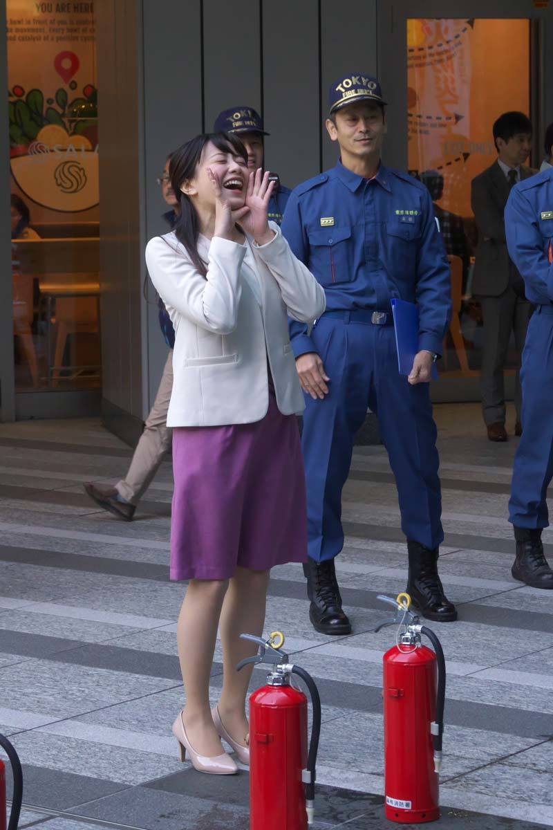 森香澄 女子アナ谷間画像① 27枚目