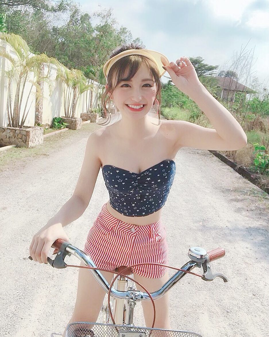 伊藤愛真 グラビア水着画像① 24枚目