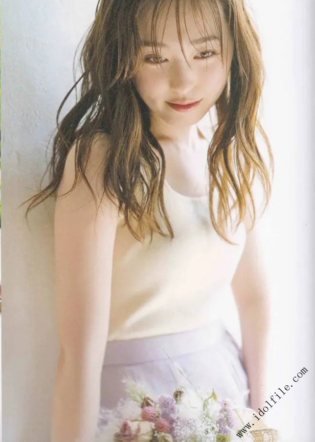 福原遥 グラビア水着画像① 9枚目