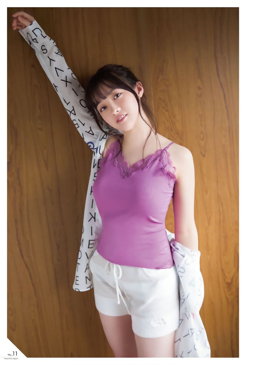 橋本環奈 グラビア画像② 6枚目