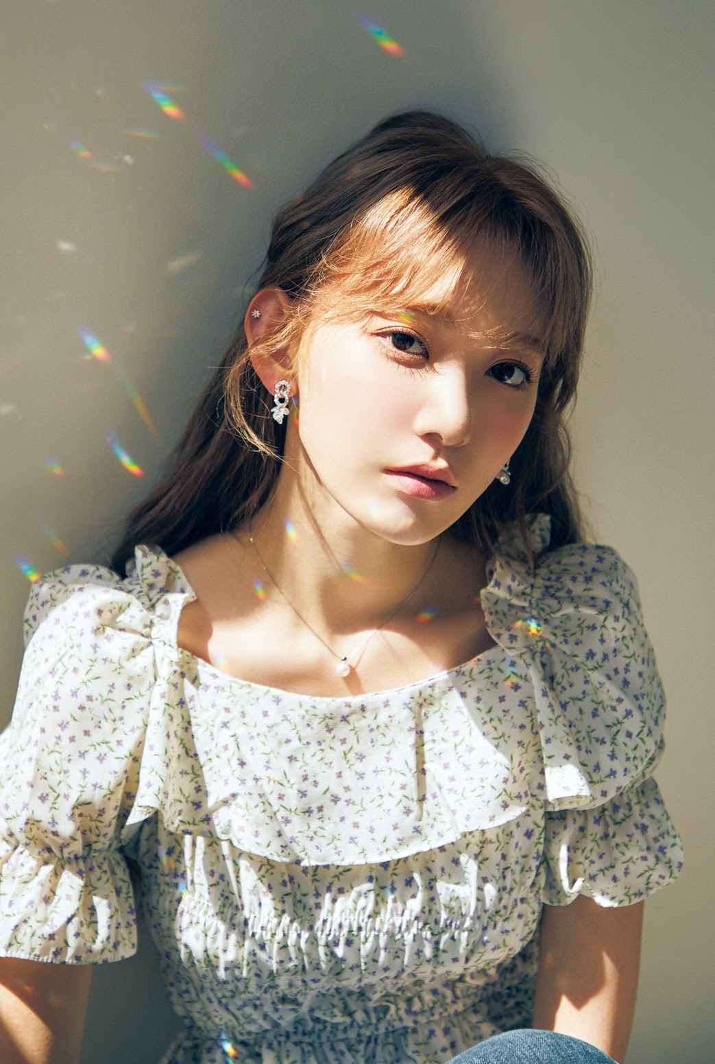 宮脇咲良 最新グラビア画像① 14枚目