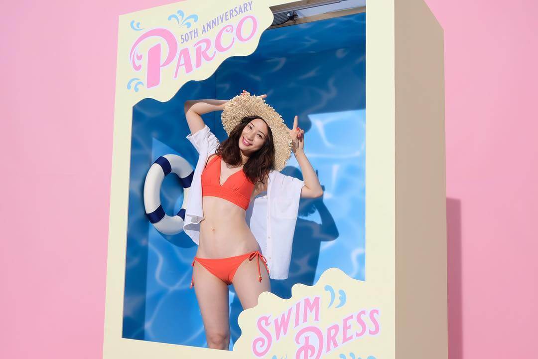 足立梨花 グラビア水着画像① 21枚目