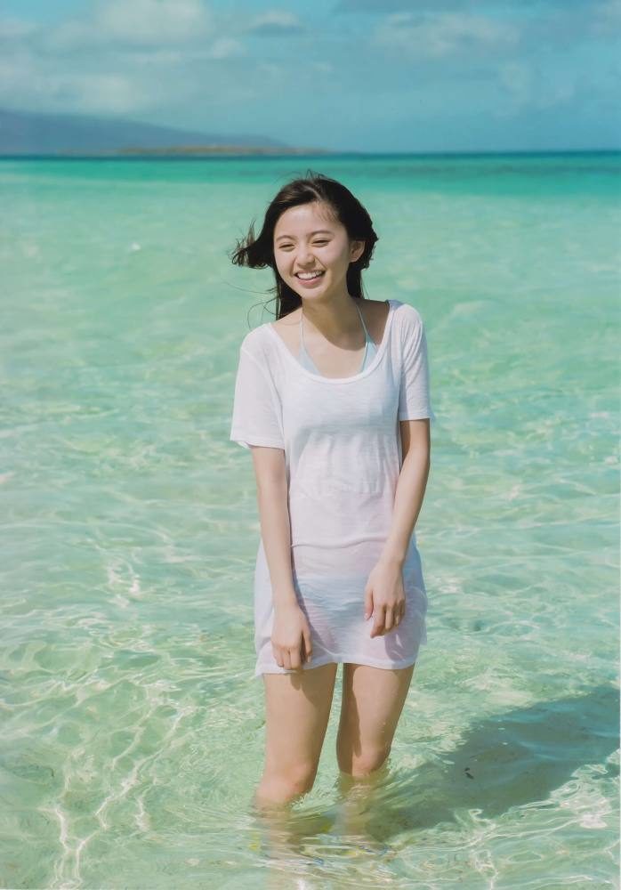 齋藤飛鳥(乃木坂46)グラビア水着画像② 20枚目