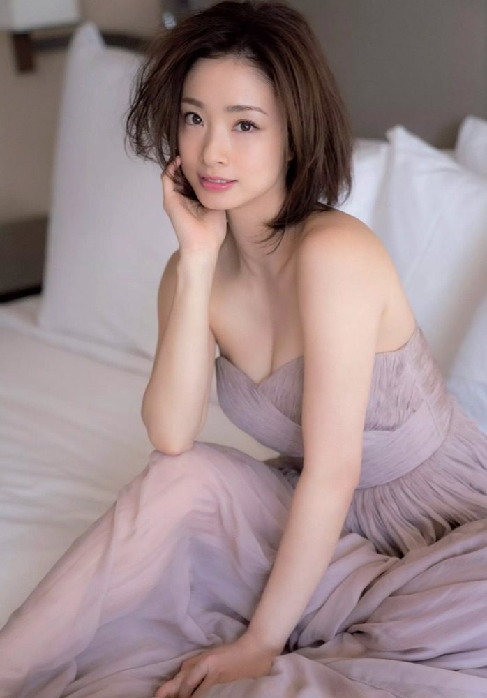 五百城茉央 最新グラビア含む水着画像③ 14枚目