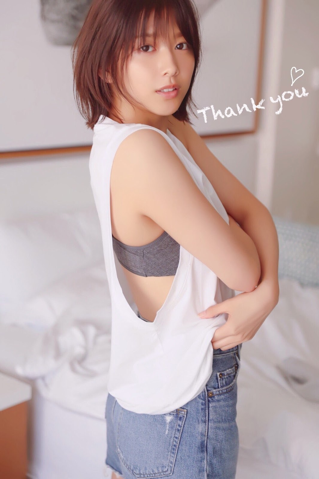 渡邉理佐 最新グラビア水着画像① 30枚目
