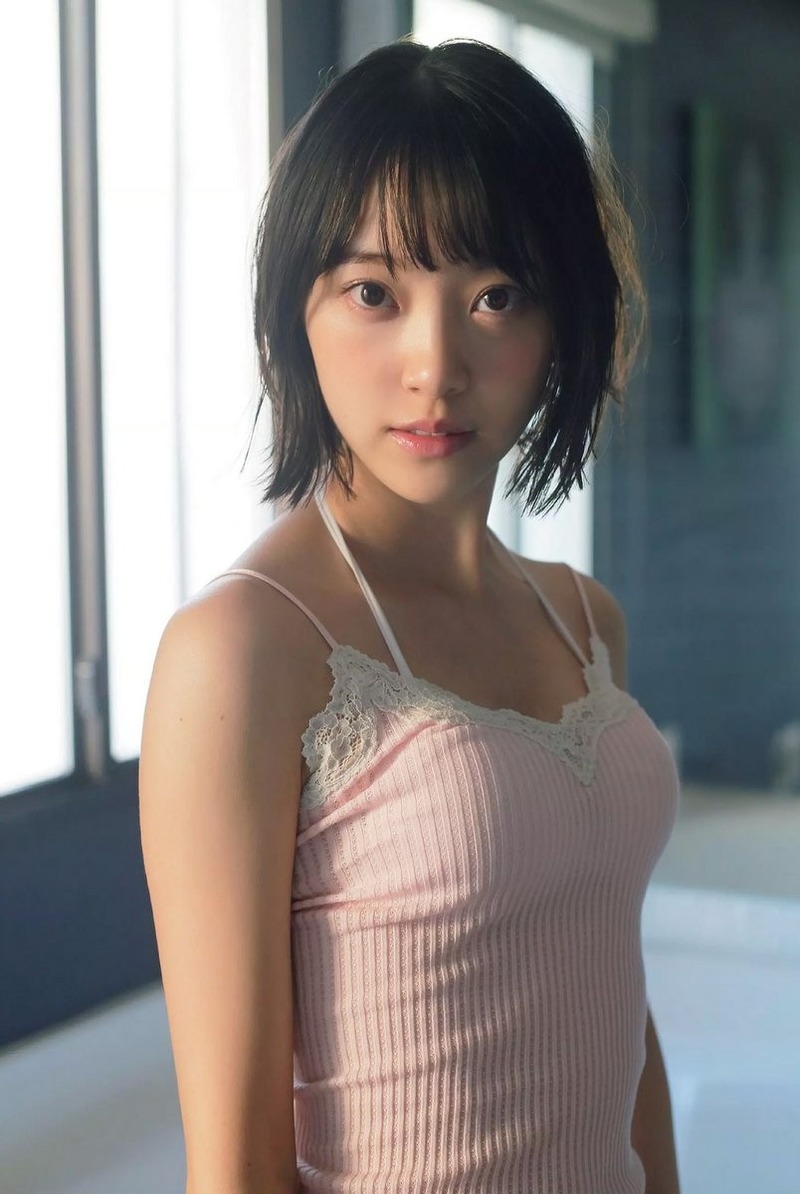 堀未央奈(乃木坂46)グラビア水着画像② 6枚目
