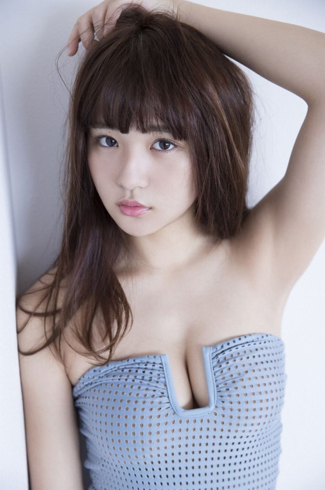 浅川梨奈 グラビア水着画像④ 19枚目