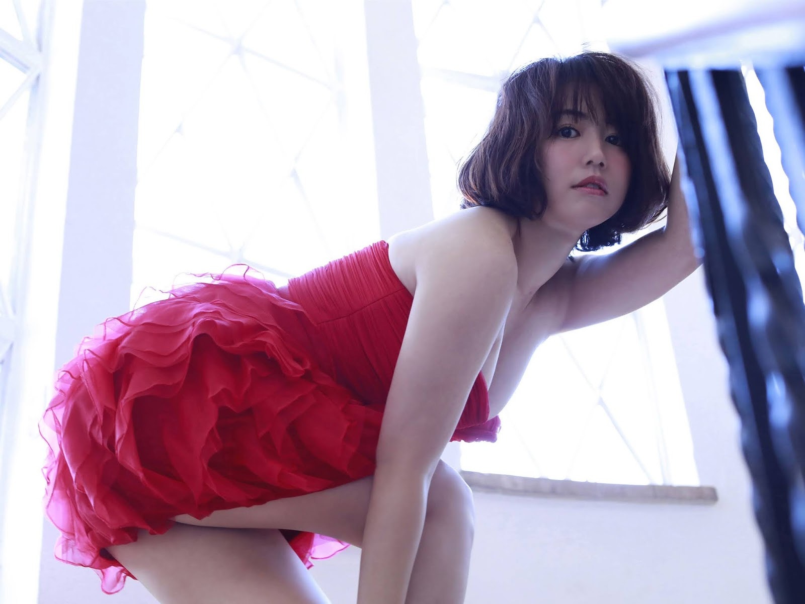 磯山さやか グラビア水着画像① 14枚目