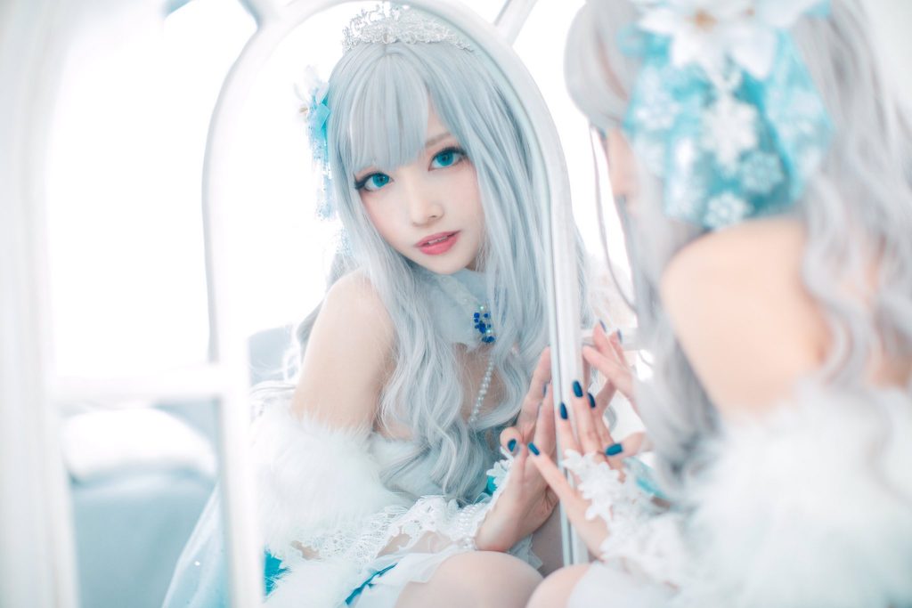 シスル 超美人コスプレイヤーのグラビア水着画像 5枚目
