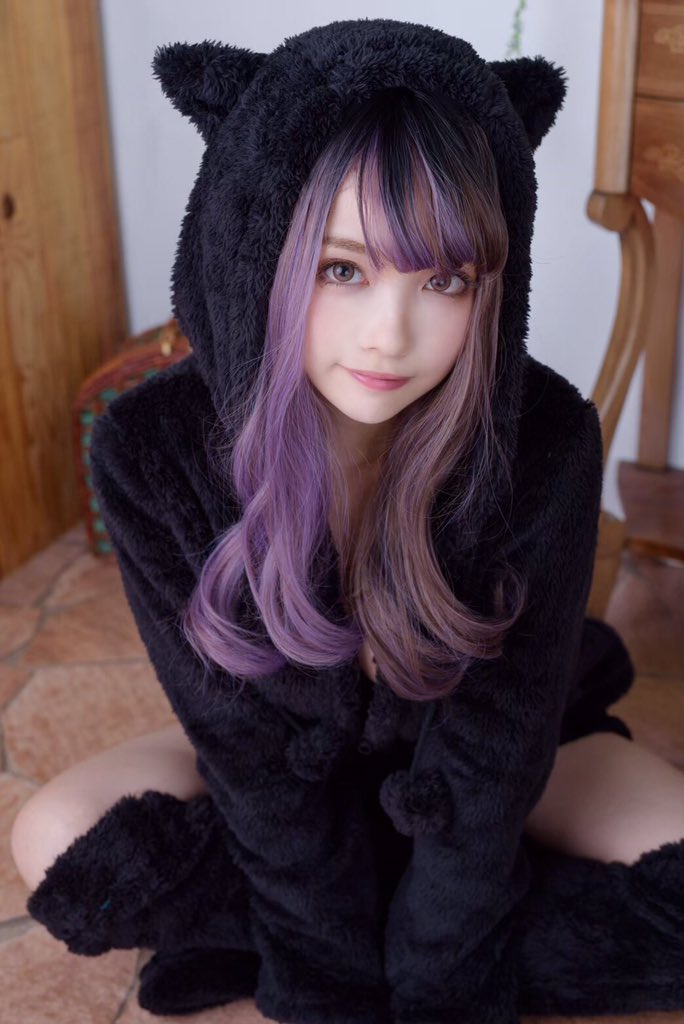 シスル 超美人コスプレイヤーのグラビア水着画像 21枚目