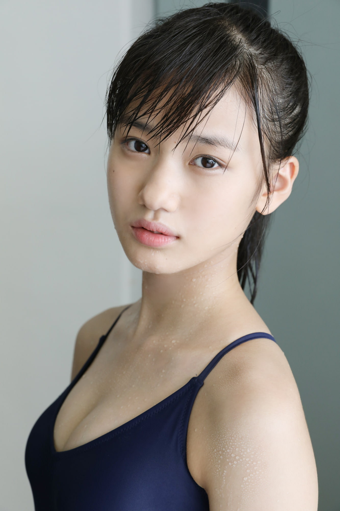 横山玲奈(モーニング娘。) 水着画像 25枚目