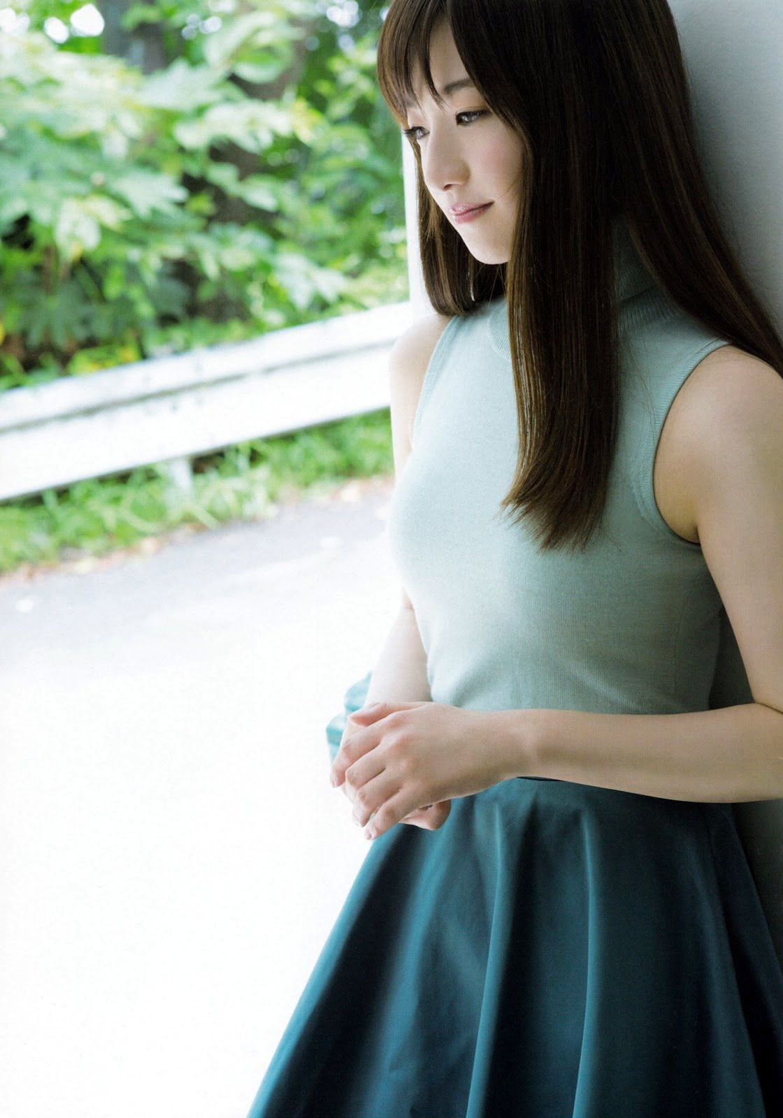 中田花奈(乃木坂46) グラビア水着画像② 12枚目