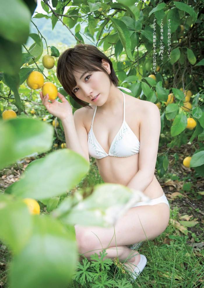 髙野真央 最新グラビア水着画像④ 9枚目