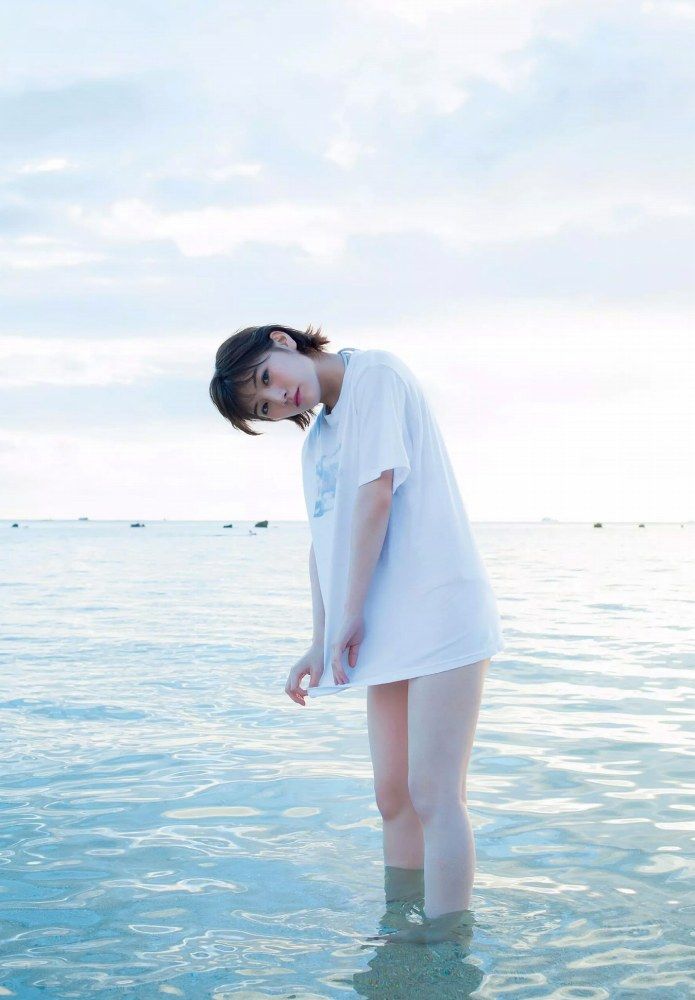 髙野真央 最新グラビア水着画像④ 20枚目
