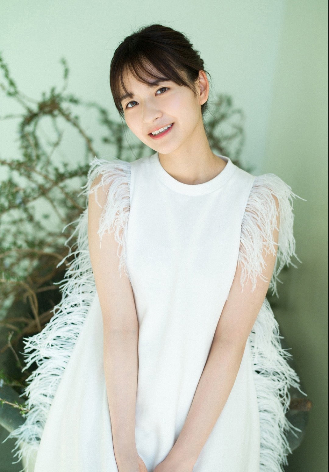 金川紗耶(乃木坂46)グラビア画像① 17枚目