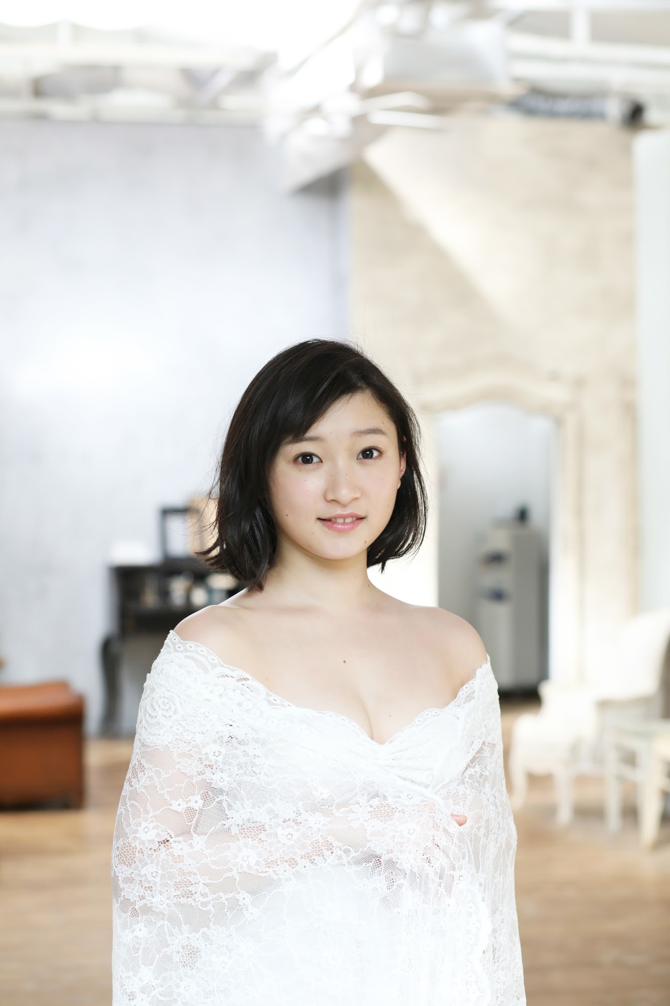 宮本佳林(Juice=Juice)グラビア水着画像③ 9枚目