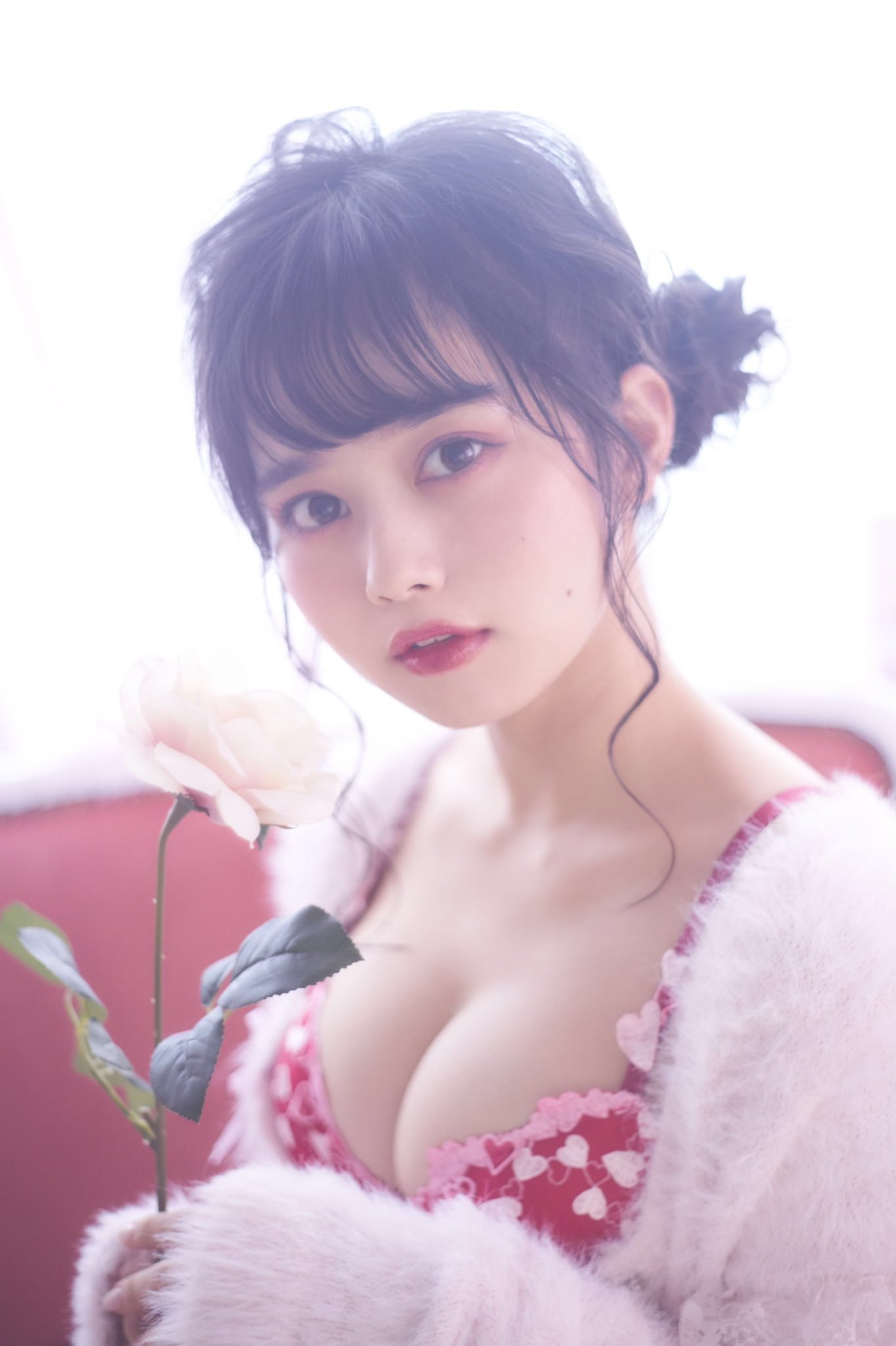 近藤沙瑛子 最新グラビア水着画像 9枚目