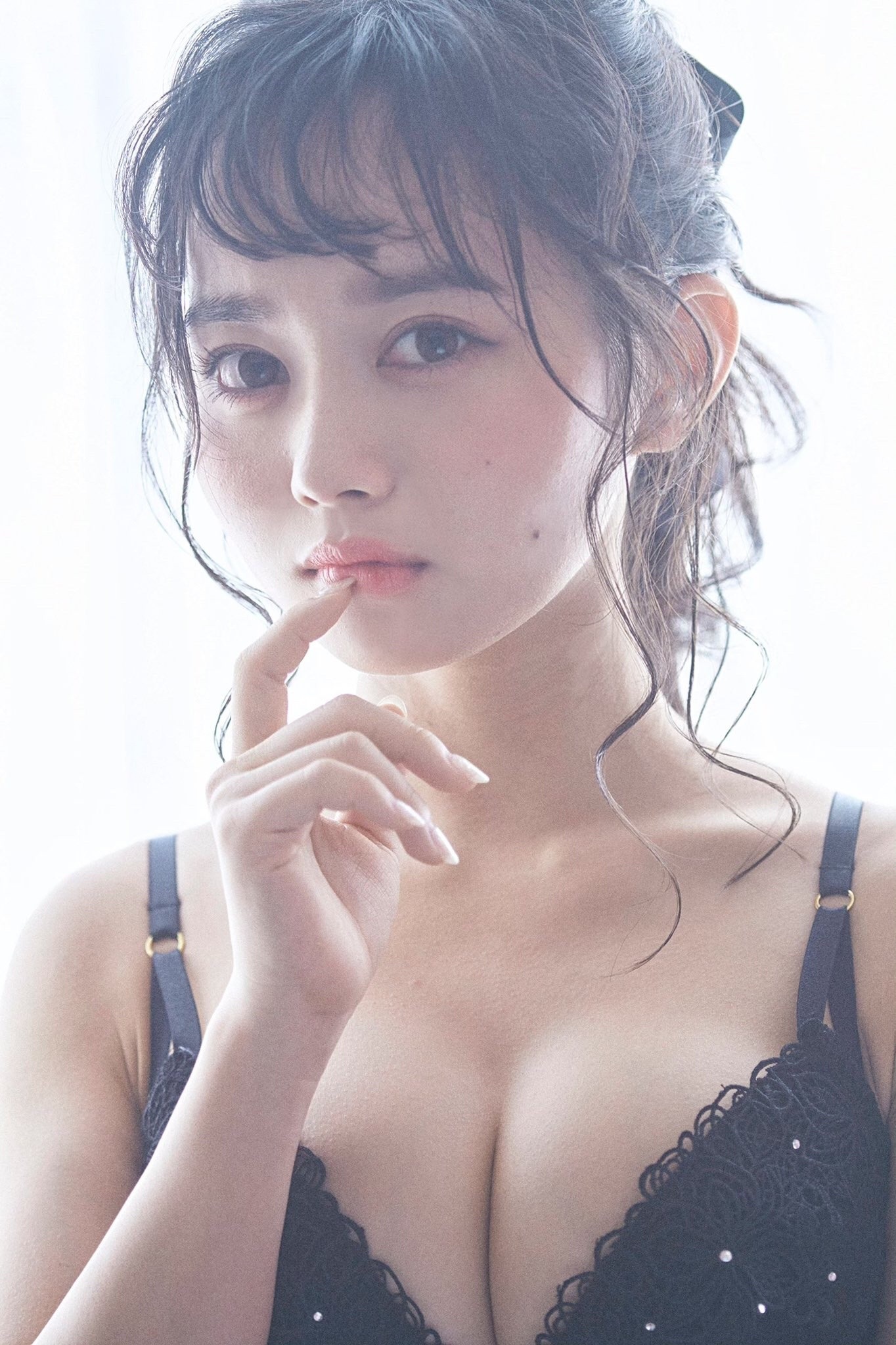近藤沙瑛子 最新グラビア水着画像 10枚目