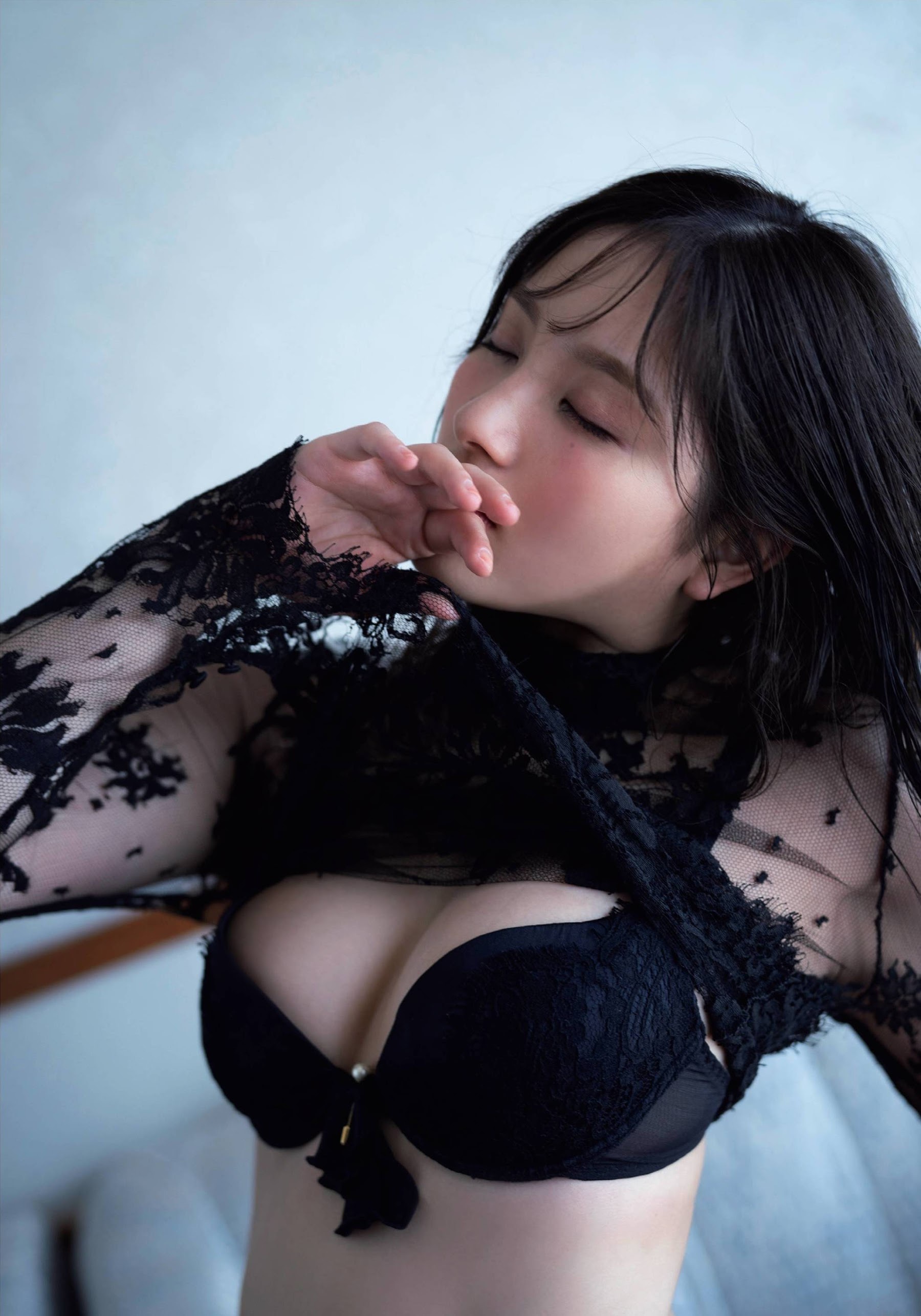 大和田南那 グラビア水着画像② 24枚目