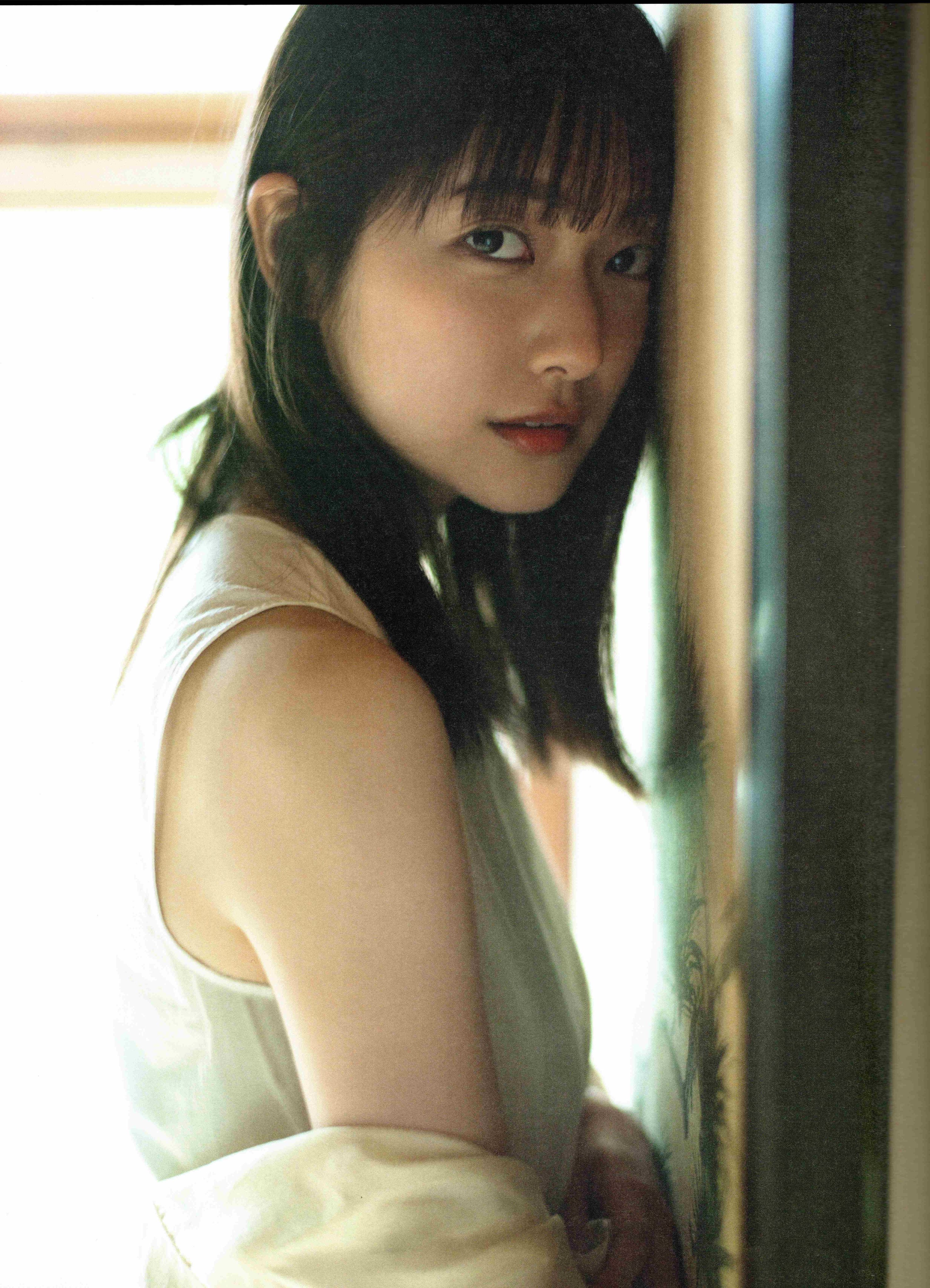 大園玲(櫻坂46)最新グラビア含む水着画像 15枚目